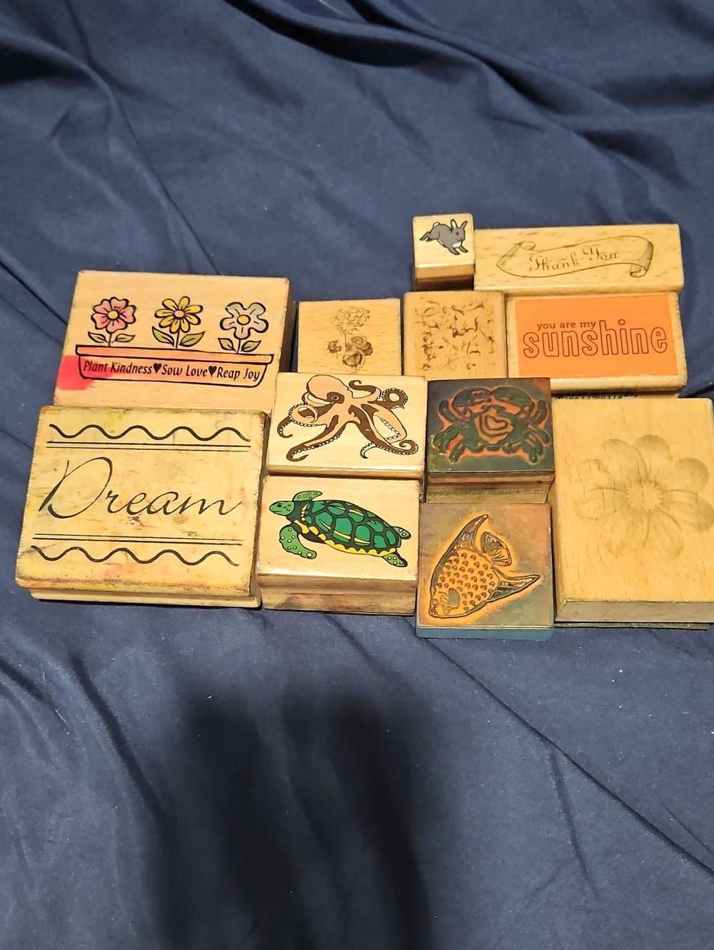 Lot Of 12 Stamps
